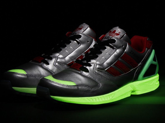 atmos x adidas Originals ZX 8000 “Glow in the Dark”
