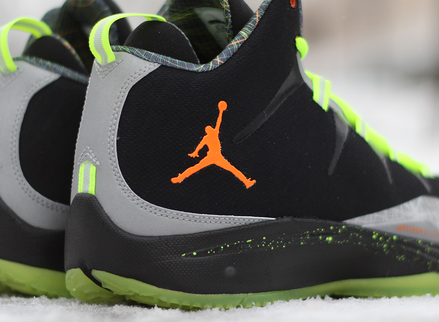 Jordan Super.Fly 2 “Christmas” - Arriving at Retailers