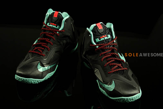 Lebron 11 Gs Black Mint Red 7