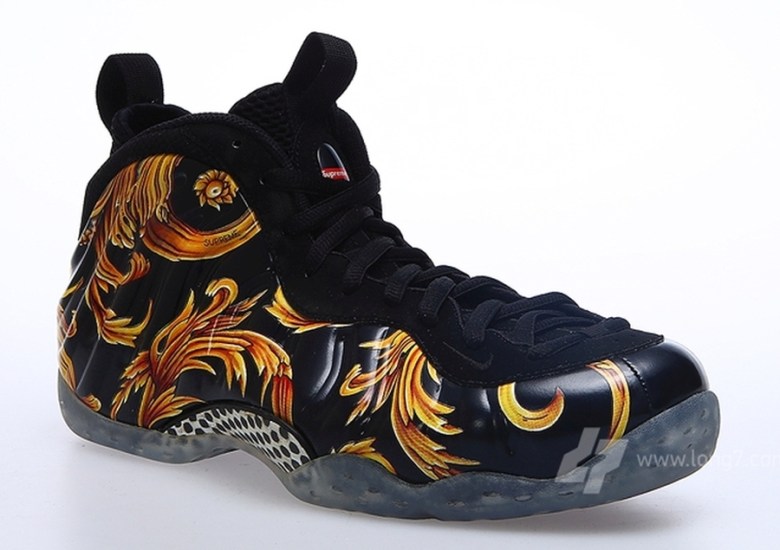 “Black” Supreme x Nike Air Foamposite One