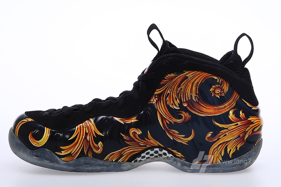 Nike Air Foamposite One Supreme Black Gold 03