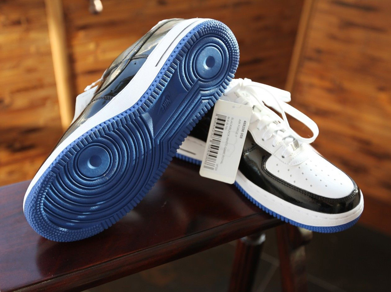 Nike Air Force 1 Low Black Patent Leather Sample 03