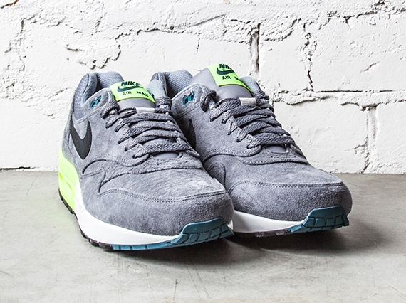 Nike Air Max 1 Premium Grey Volt Green 01