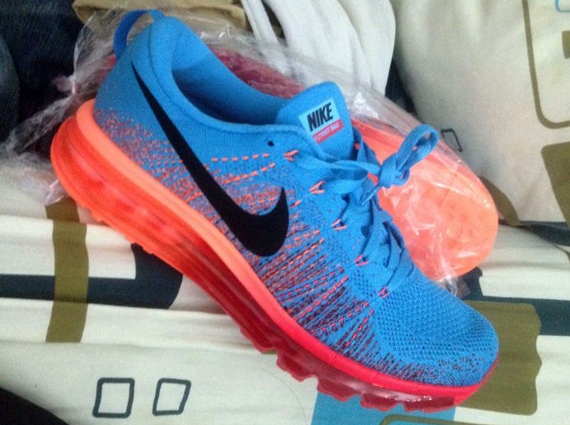 Nike Air Max Flyknit – Blue – Orange – Red