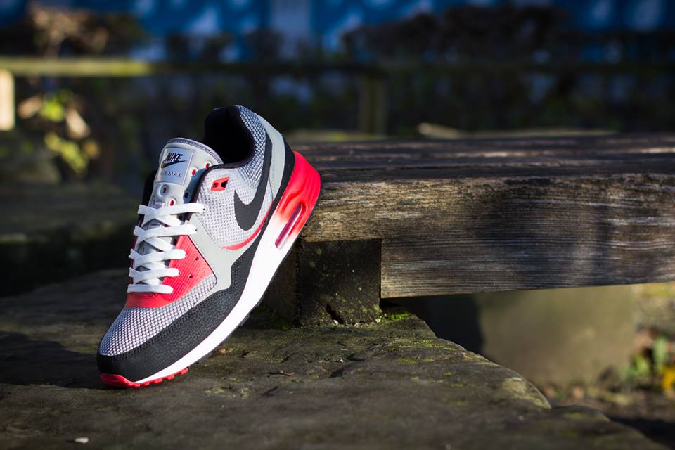 Nike Air Max Light Comfort 1 01