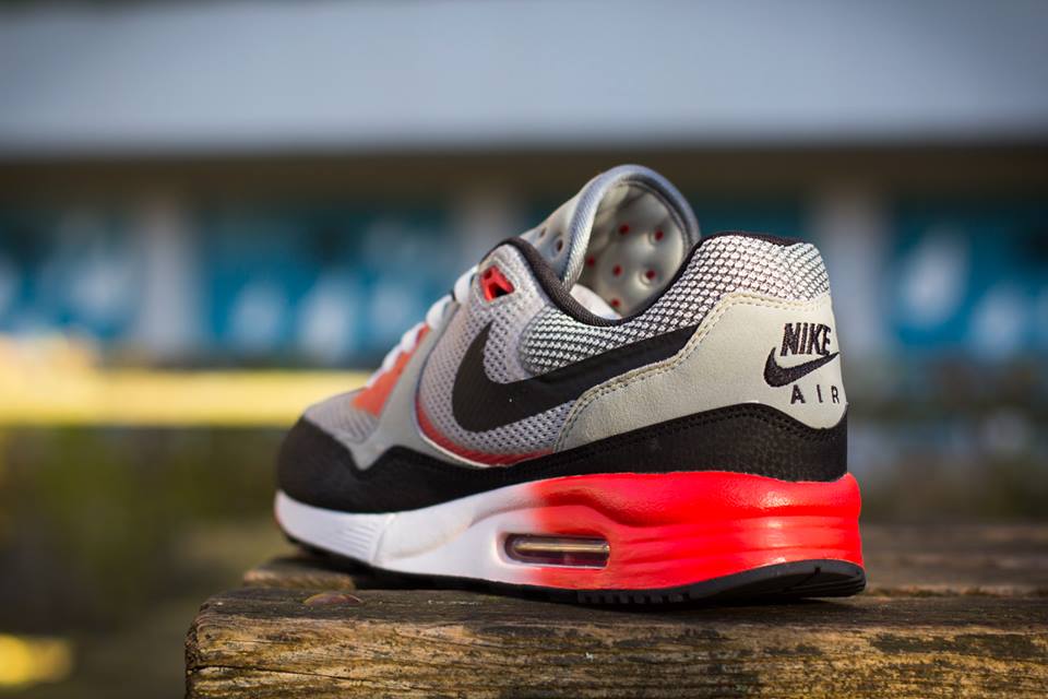 Nike Air Max Light Comfort 1 03