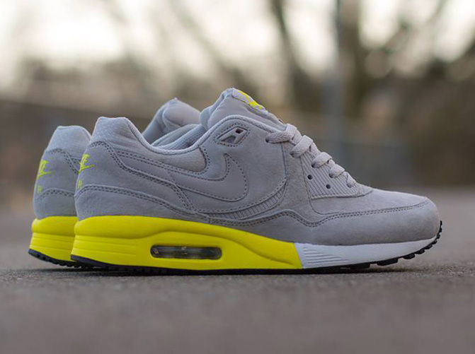 Nike Air Max Light Premium - Grey - White - Yellow