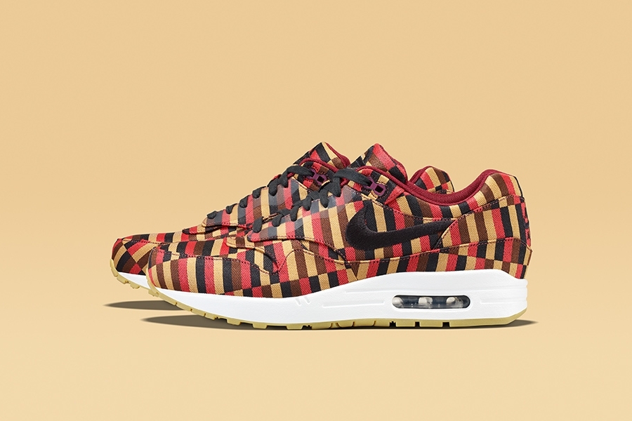 Nike Air Max Roundel London Underground 01