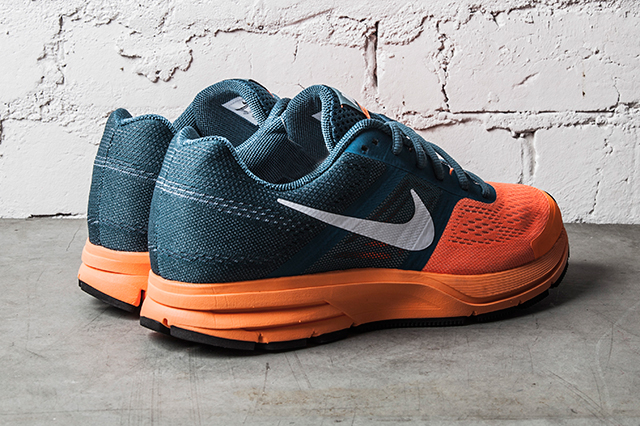 Nike Air Pegasus 30 Night Factor Atomic Orange 02