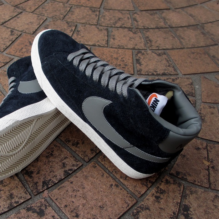 Nike Blazer Mid Prm Vntg Suede Black Grey 03