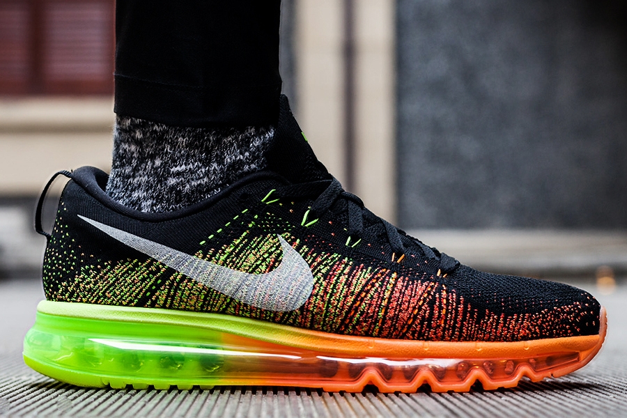 Nike Flyknit Air Max Atomic Orange Electric Green Volt Black 01