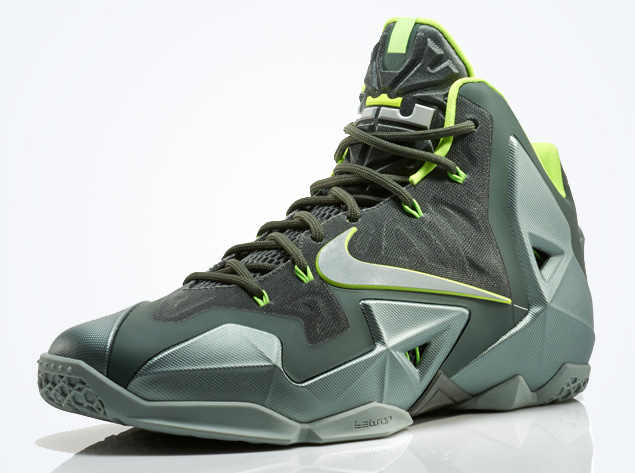 Nike LeBron 11 "Dunkman" - Nikestore Release Info