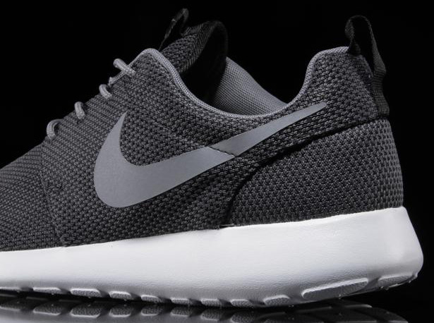 Nike Roshe Run - Black - Cool Grey - White