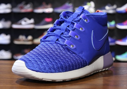 Nike Roshe Run SneakerBoot – Game Royal – Atomic Orange