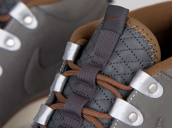 Nike Roshe Run Sneakerboot QS "Mercury Grey"