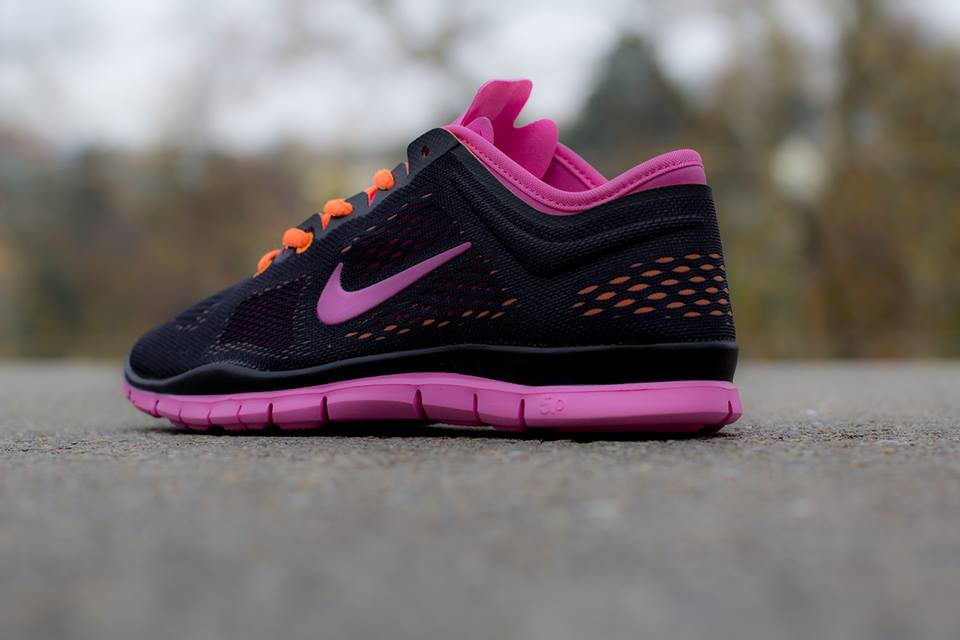 Nike Wmns Free Tr Fit 4 04