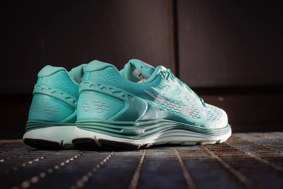 Nike Wmns Lunarglide 5 Teal White 04