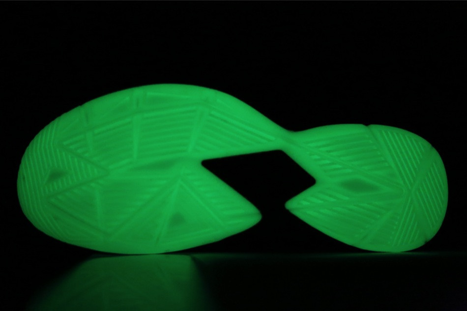 Nike Zoom Kobe 4 Venomenon Release Date 01