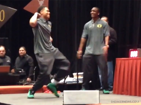 Oregon Ducks Football Team Doing the Dougie in Air Jordan 5 PEs