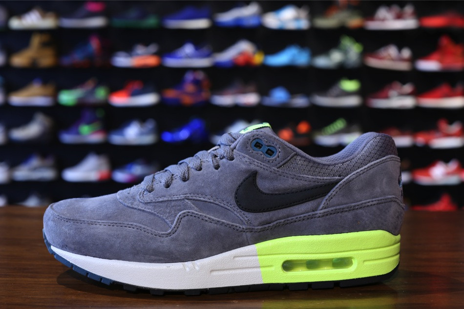 Air Max 1 Prm Cool Grey Black Pine Volt 01