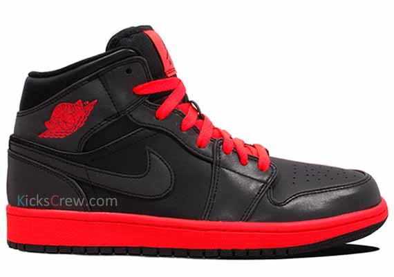 Air Jordan 1 Mid Infrared 23 5