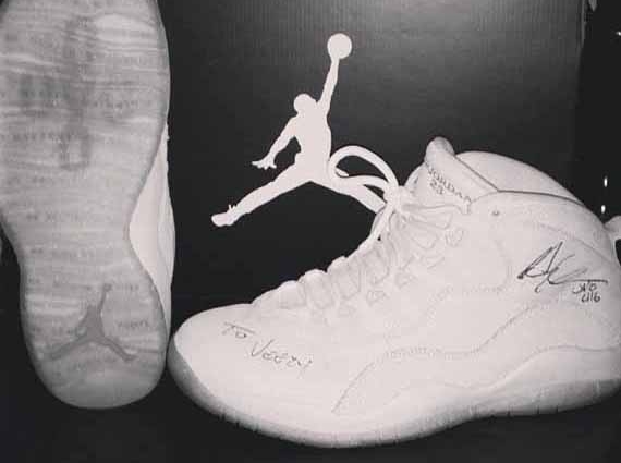 A Closer Look at Drake's Air Jordan Retro "OVO" PEs