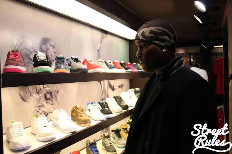 Gary Payton Visits Foot Locker 13