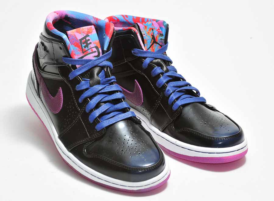 Horse Air Jordan 1 Mid Yoth 3