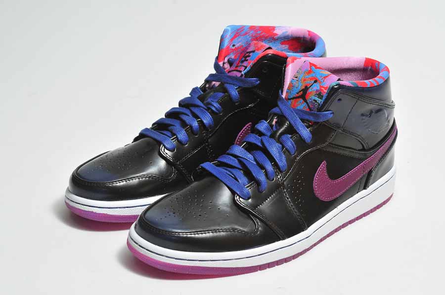 Horse Air Jordan 1 Mid Yoth 6