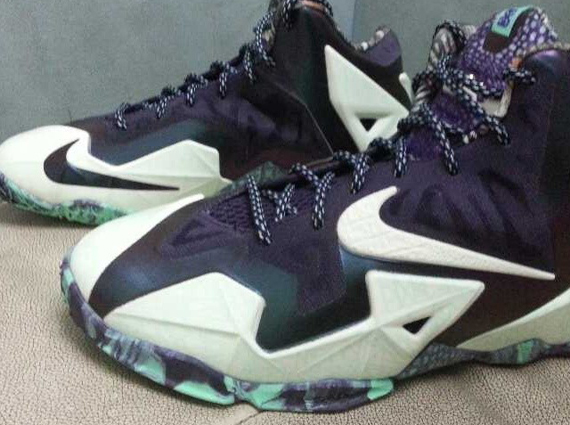 Lebron 11 Gs Glow In The Dark