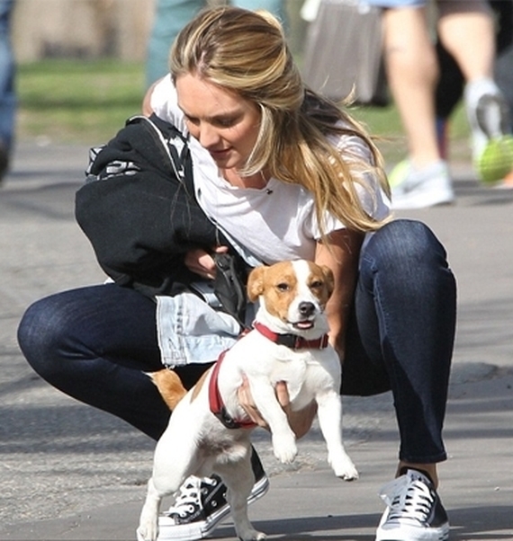 Models In Sneakers 005