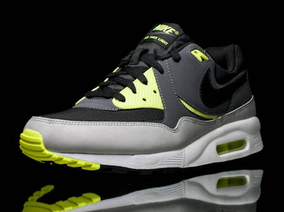 Nike Air Max Light Essential - Black - Dark Grey - Volt