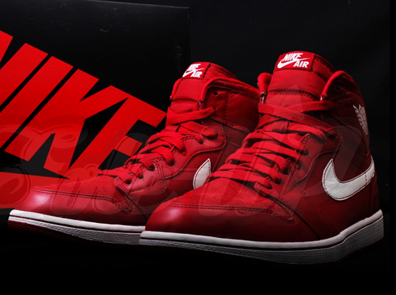 Nike Air On Air Jordan 1 Returning 2014 01