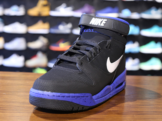 Nike Air Revolution Black White Game Royal 1