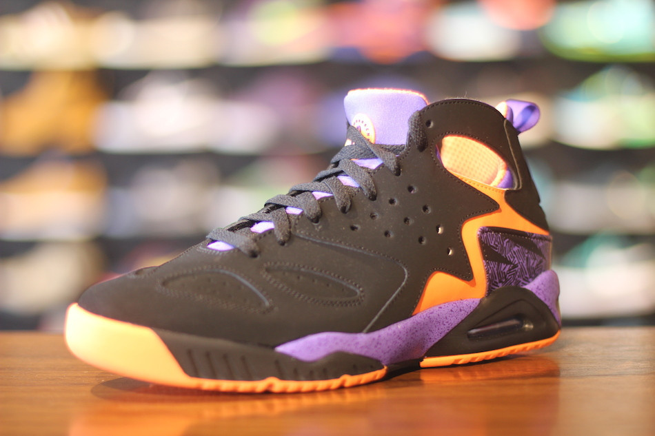 Nike Air Tech Challenge Huarache Black Atomic Orange Court Purple 02