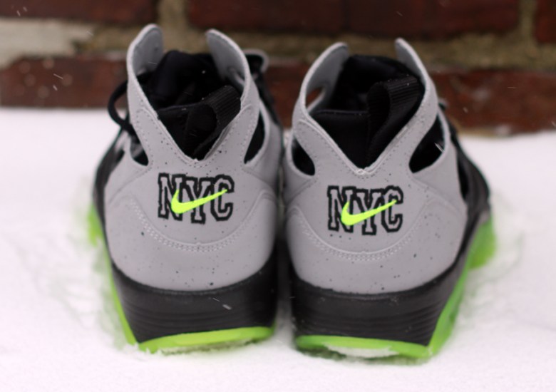 Nike Air Trainer Huarache Premium “NYC”