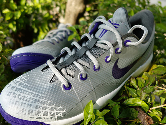 Nike Kobe Venomenon 4 Grey Purple 1