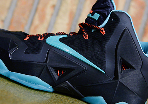 Nike Lebron 11 Black Diffused Jade Light Crimson Jade Glaze