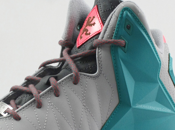 Nike LeBron 11 NSW Lifestyle "Miami Vice"