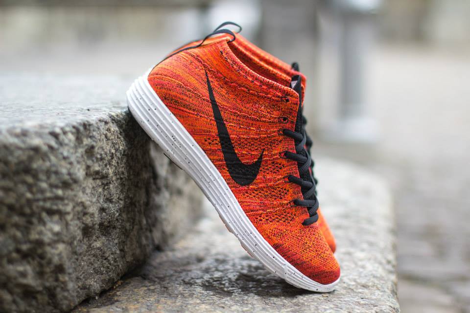 Nike Lunar Flyknit Chukka Bright Crimson 03
