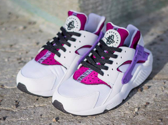 Nike Wmns Air Huarache White Purple Magenta 2