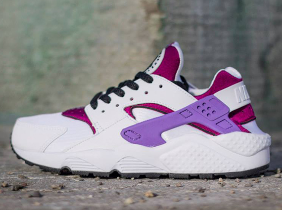 Nike Wmns Air Huarache White Purple Magenta 3