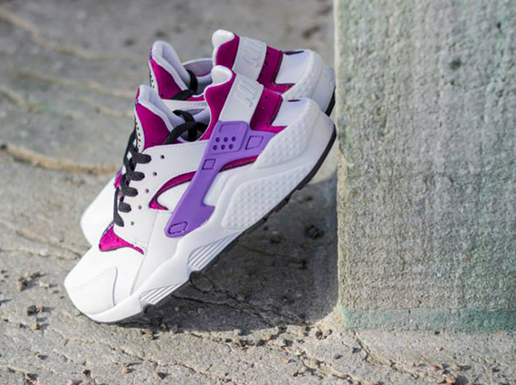 Nike Wmns Air Huarache White Purple Magenta 4