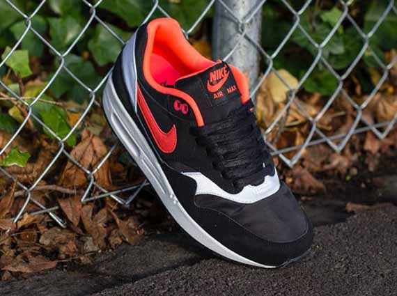 Nike WMNS Air Max 1 - Black - Laser Crimson - White