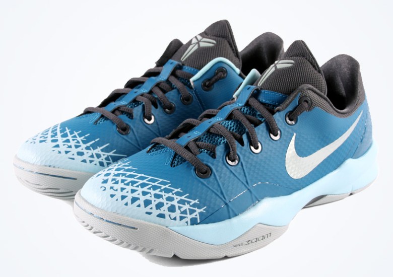 Nike Zoom Kobe Venomenon 4 “Green Abyss” – Release Date