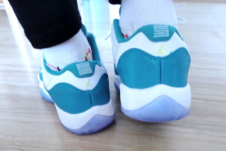 Air Jordan 11 Gs Aqua Volt 03