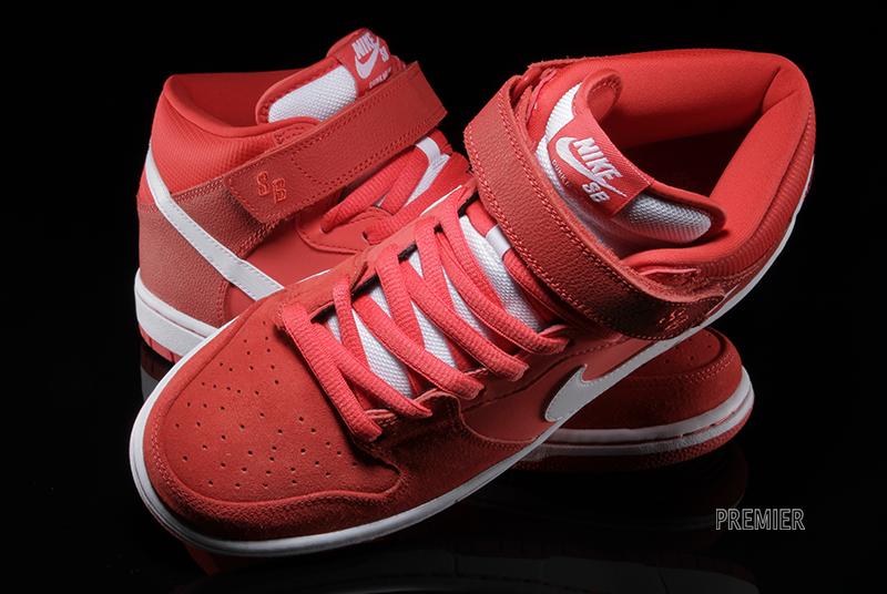 Nike Sb Dunk Mid Light Crimson Available 04