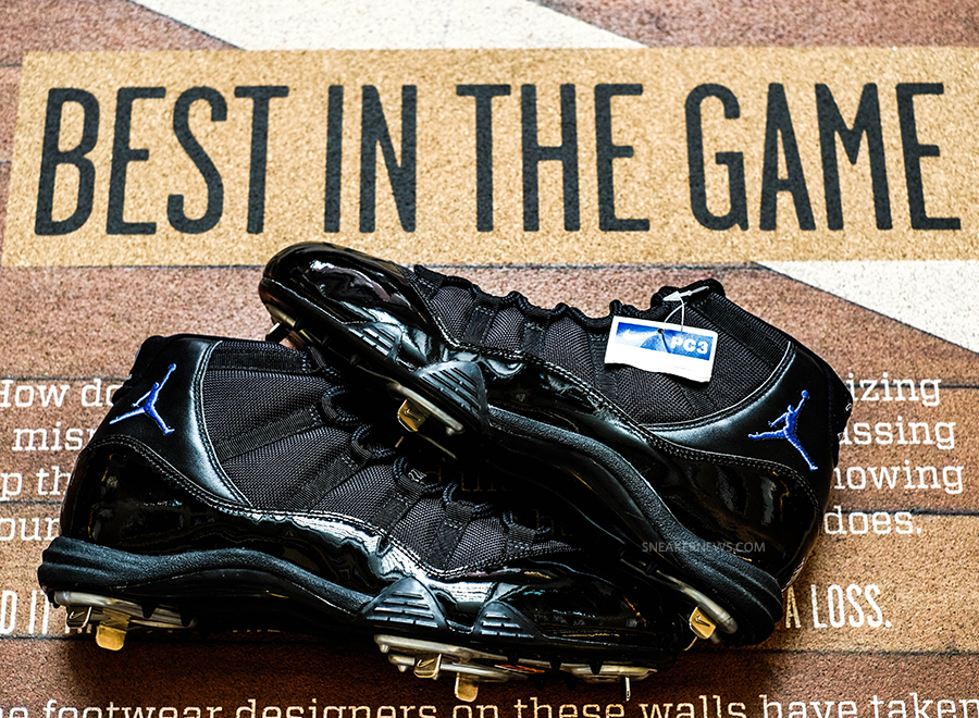 Air Jordan 11 Space Jam Derek Jeter 17