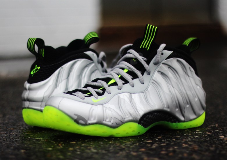 Nike Air Foamposite One Meets Air Tech Challenge in this Upcoming Release