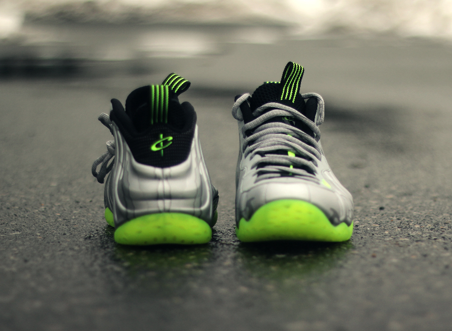 Foamposite Silver Volt March 1 2014 2